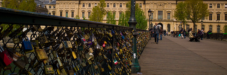 pont des arts paris lucchetti